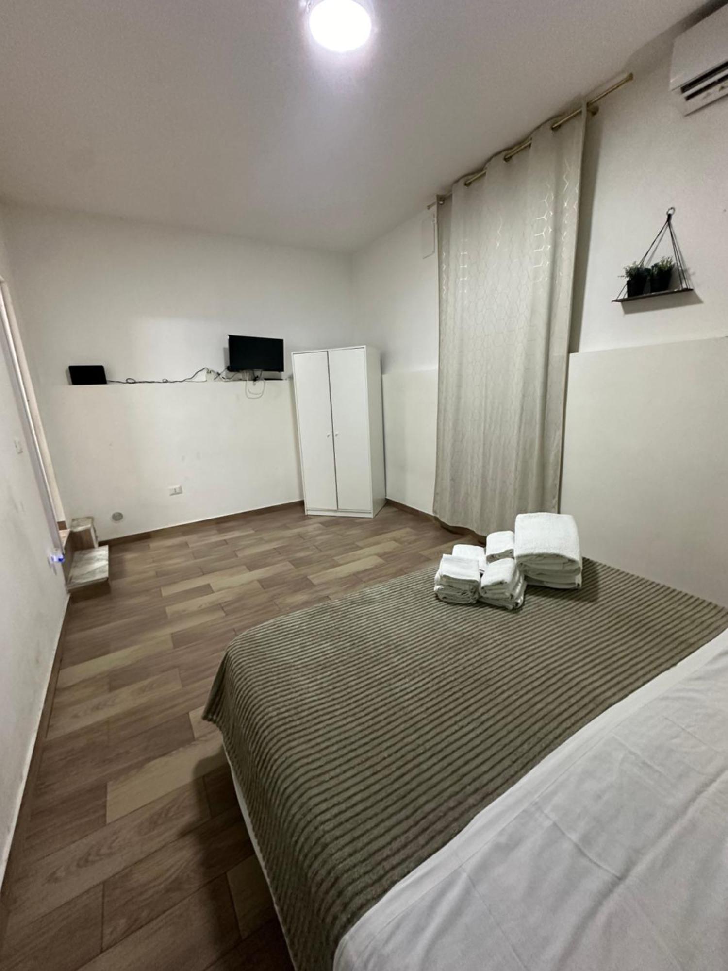 Cp House * Naples